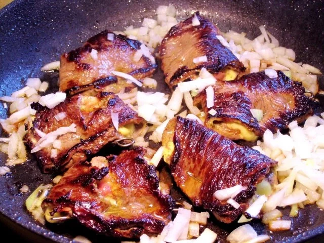 Rindfleisch-Päckchen mit pikanter Füllung ... - Rezept - Bild Nr. 5