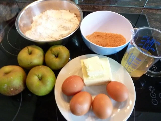 Rezept: Gaby's Apfelgugelhopf Bild Nr. 2 Gaby's Apfelgugelhopf - Rezept - Bild Nr. 2