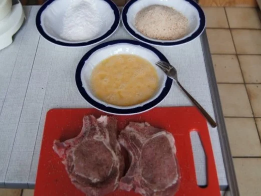 Rezept: Stielkotelett mit Erbsenpüree und Kartoffelstampf Bild Nr. 4 Stielkotelett mit Erbsenpüree und Kartoffelstampf - Rezept - Bild Nr. 4