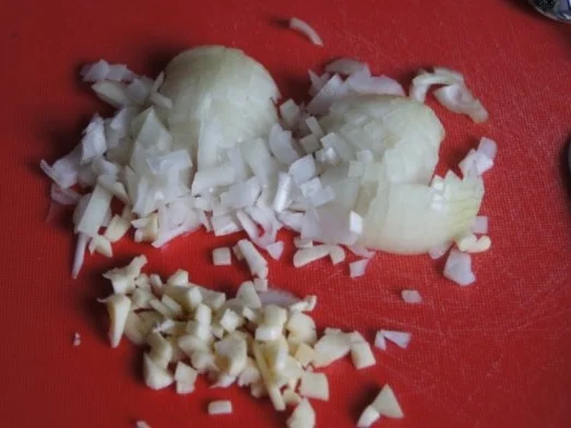 Rezept: Stielkotelett mit Erbsenpüree und Kartoffelstampf Bild Nr. 7 Stielkotelett mit Erbsenpüree und Kartoffelstampf - Rezept - Bild Nr. 7