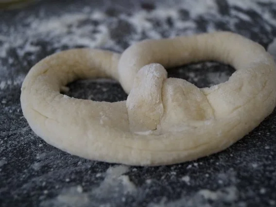 Brezeln - selfmade - Rezept - Bild Nr. 3