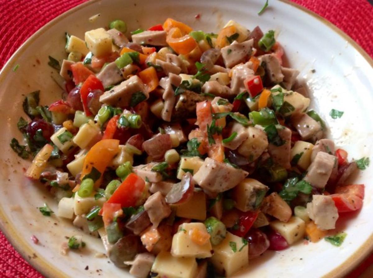 Fruchtiger Wurst-Käsesalat - Rezept - Bild Nr. 2