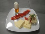 Amaretto-Parfait, Erdbeereis, Erdbeercarpaccio mit Soße und heißer Amaretto mit Sahne - Rezept