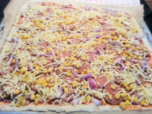 Rezept: Sucuk Pizza Bild Nr. 4 Sucuk Pizza - Rezept - Bild Nr. 4