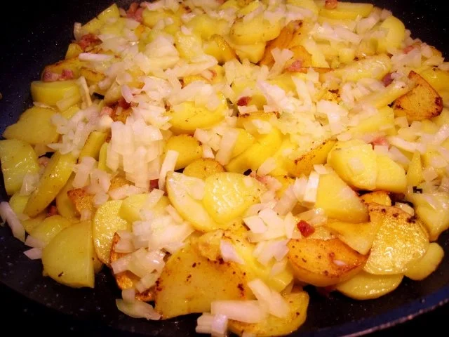 Bauernfrühstück mit Schinkenkrakauer - Rezept - Bild Nr. 6