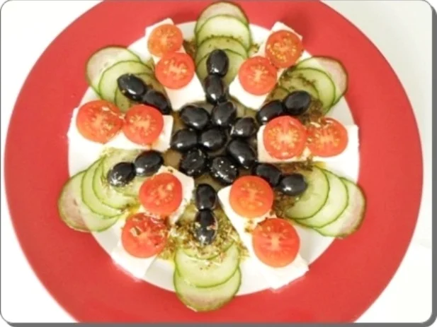 Schafskäse Salat nappiert mit leckerem Lavendel Dressing - Rezept - Bild Nr. 4