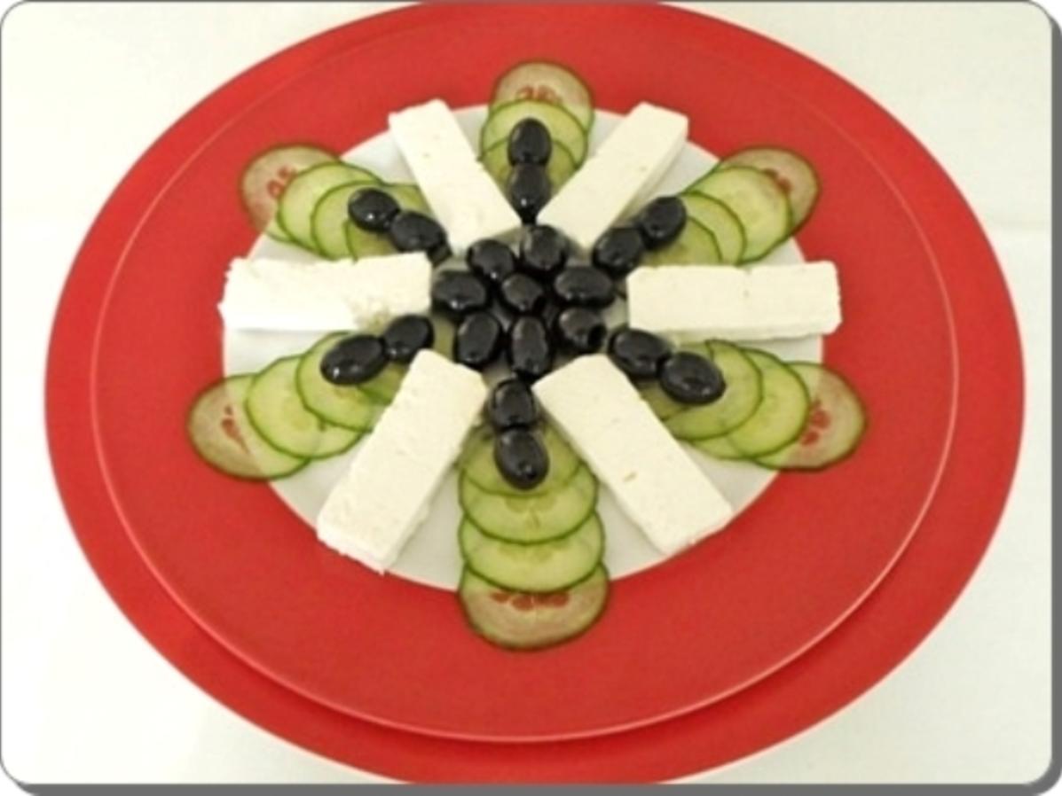 Schafskäse Salat nappiert mit leckerem Lavendel Dressing - Rezept ...