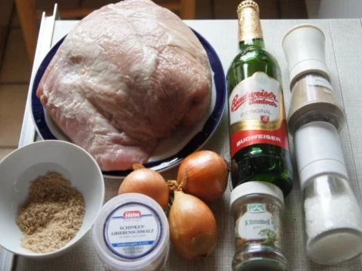 Rezept: Schweinefleisch in Bier-Sahne-Sauce mit Blumenkohl und Kartoffelpilzen Bild Nr. 2 Schweinefleisch in Bier-Sahne-Sauce mit Blumenkohl und Kartoffelpilzen - Rezept - Bild Nr. 2