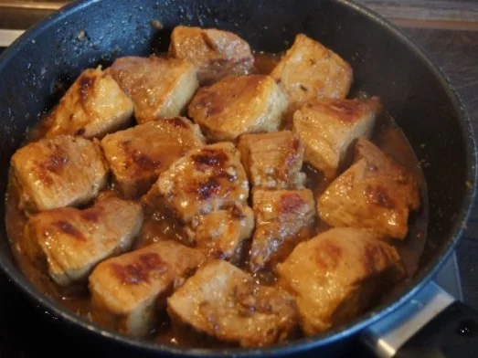 Rezept: Schweinefleisch in Bier-Sahne-Sauce mit Blumenkohl und Kartoffelpilzen Bild Nr. 9 Schweinefleisch in Bier-Sahne-Sauce mit Blumenkohl und Kartoffelpilzen - Rezept - Bild Nr. 9