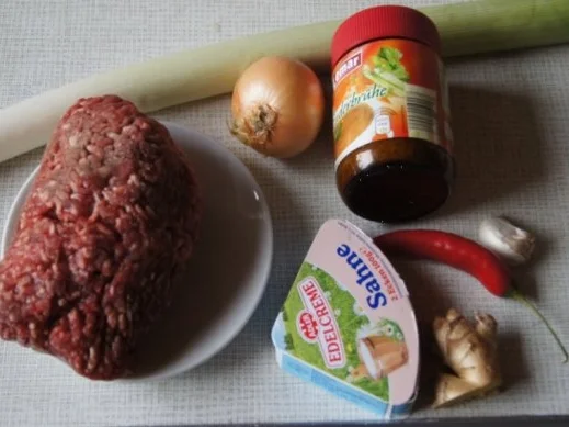 Rezept: Rinderhack-Käse-Suppe asiatisch Bild Nr. 2 Rinderhack-Käse-Suppe asiatisch - Rezept - Bild Nr. 2