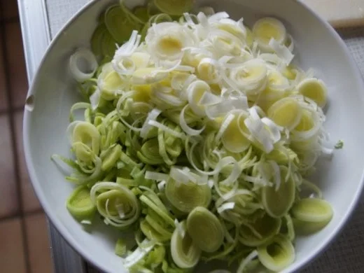 Rezept: Rinderhack-Käse-Suppe asiatisch Bild Nr. 3 Rinderhack-Käse-Suppe asiatisch - Rezept - Bild Nr. 3