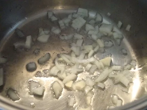 Kürbissüppchen nach "SuppenGeniesser Art" mit Edelpilzkäse verfeinert - Rezept - Bild Nr. 6