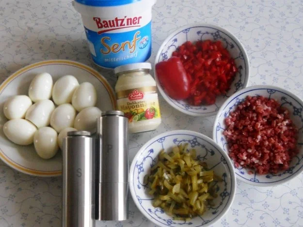 Rezept: Klassischer Eiersalat à la "Oòrndrasch" ( Rzpt. um 1976) Bild Nr. 2 Klassischer Eiersalat à la "Oòrndrasch" ( Rzpt. um 1976) - Rezept - Bild Nr. 2