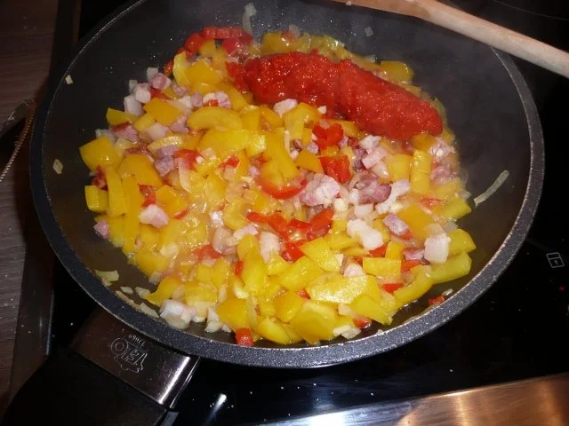 Paprika - Schnitzel hot & Schnitzel Lotsen Art mit Bratkartoffeln und Feldsalat - Rezept - Bild Nr. 4