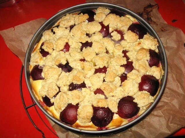 Käsekuchen mit Pflaumen und Streusel - Rezept - Bild Nr. 15