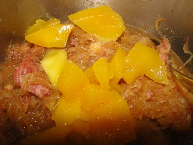 Rezept: Sauerkraut mit Mango und natürlich mehr mit Katoffelbrei Bild Nr. 4 Sauerkraut mit Mango und natürlich mehr mit Katoffelbrei - Rezept - Bild Nr. 4