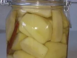 eingelegte Birnenspalten im Karamell-Vanillesud - Rezept - Bild Nr. 2