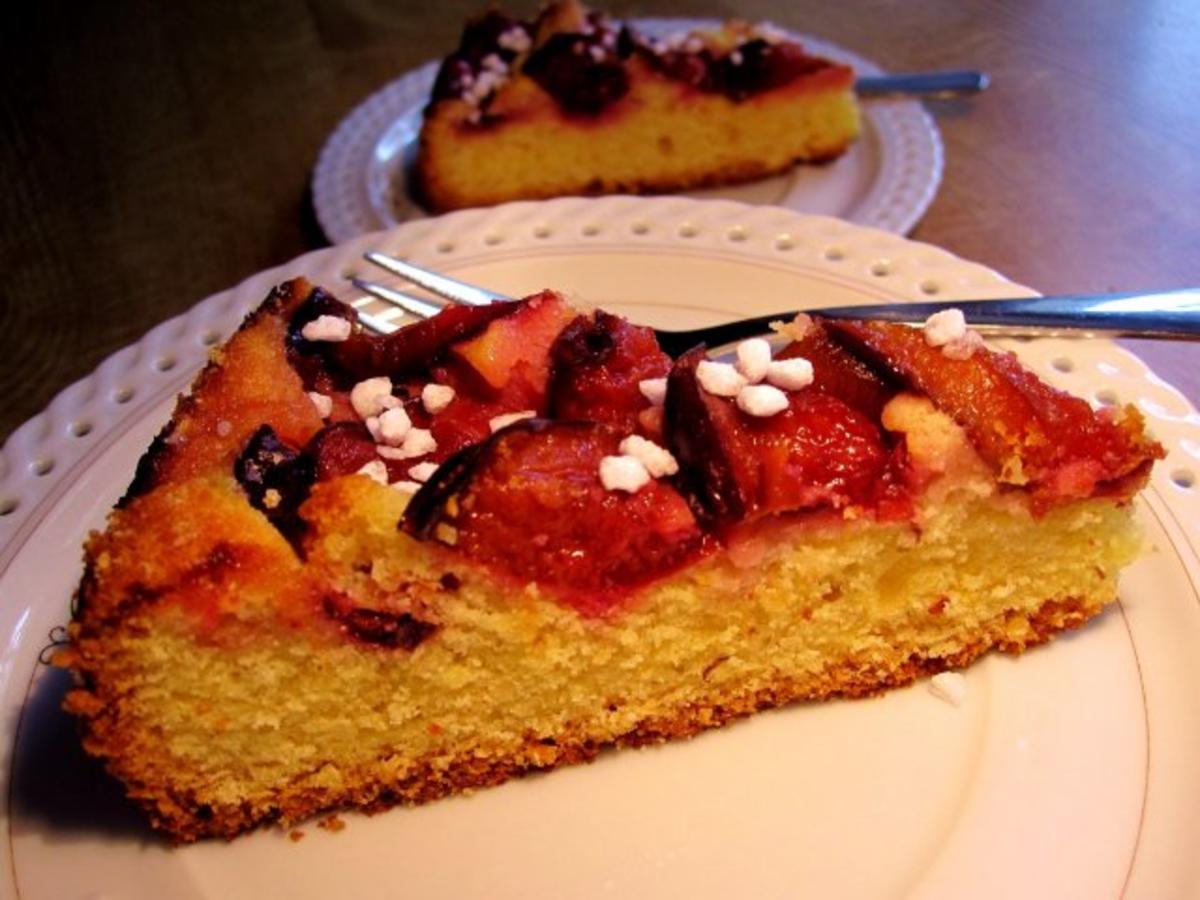 Zwetschgenkuchen mit Mandelteig ... - Rezept - kochbar.de