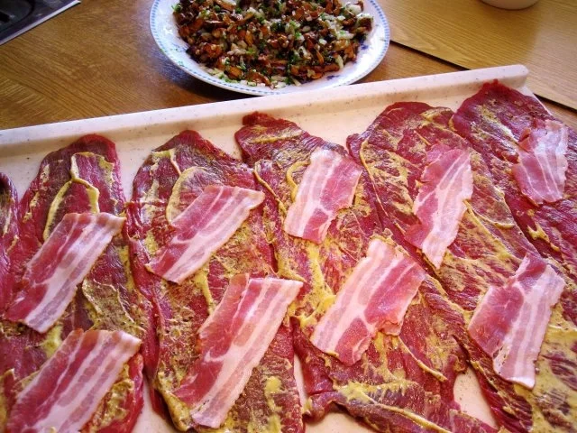 Rezept: Rindsrouladen mit feiner Füllung ... Bild Nr. 6 Rindsrouladen mit feiner Füllung ... - Rezept - Bild Nr. 6