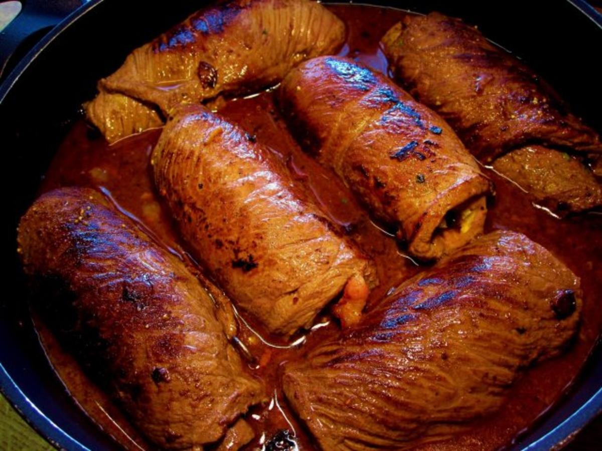 Rindsrouladen mit feiner Füllung ... - Rezept - kochbar.de