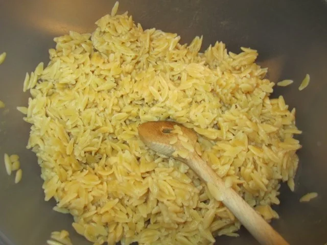 Rezept: Kritharaki - Salat mit Hackfleisch Bild Nr. 3 Kritharaki - Salat mit Hackfleisch - Rezept - Bild Nr. 3