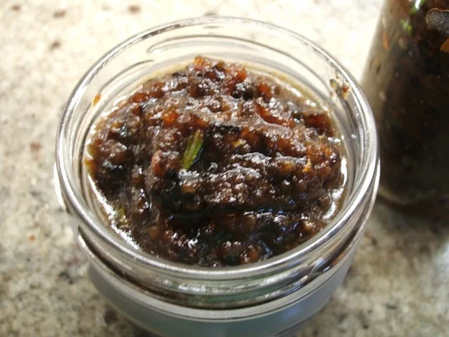 Rezept: Brotaufstrich: Verschärftes Apfelschmalz Brotaufstrich: Verschärftes Apfelschmalz - Rezept