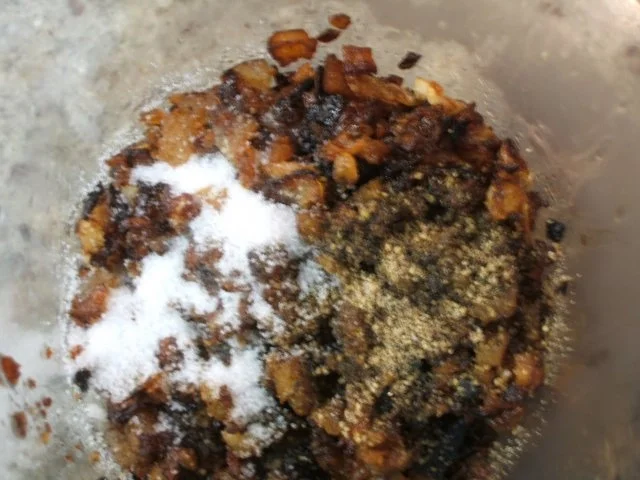 Rezept: Brotaufstrich: Verschärftes Apfelschmalz Bild Nr. 7 Brotaufstrich: Verschärftes Apfelschmalz - Rezept - Bild Nr. 7