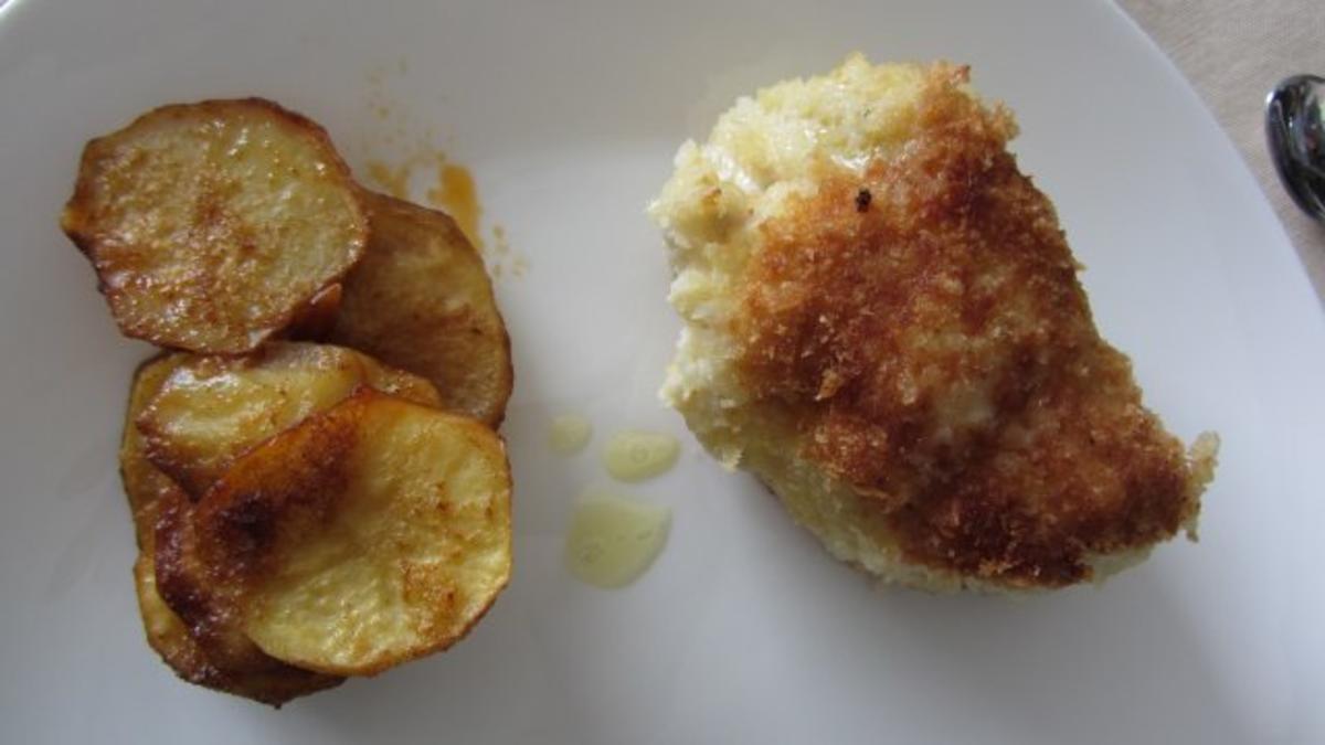 Hühnchen Kiew Art mit Ofenkartoffeln - Rezept