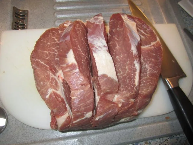 Rezept: Gefüllter Nackenbraten Bild Nr. 3 Gefüllter Nackenbraten - Rezept - Bild Nr. 3