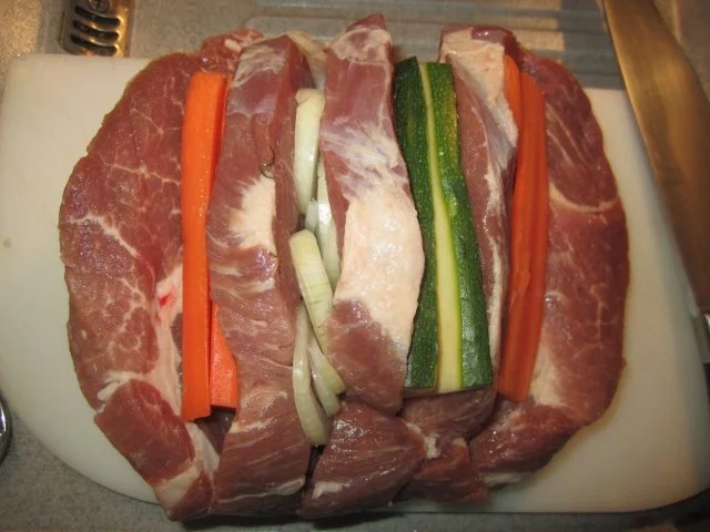 Rezept: Gefüllter Nackenbraten Bild Nr. 4 Gefüllter Nackenbraten - Rezept - Bild Nr. 4