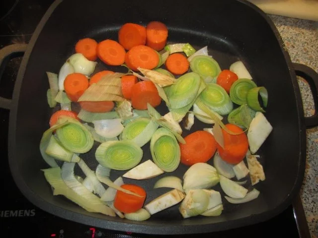 Rezept: Gefüllter Nackenbraten Bild Nr. 8 Gefüllter Nackenbraten - Rezept - Bild Nr. 8