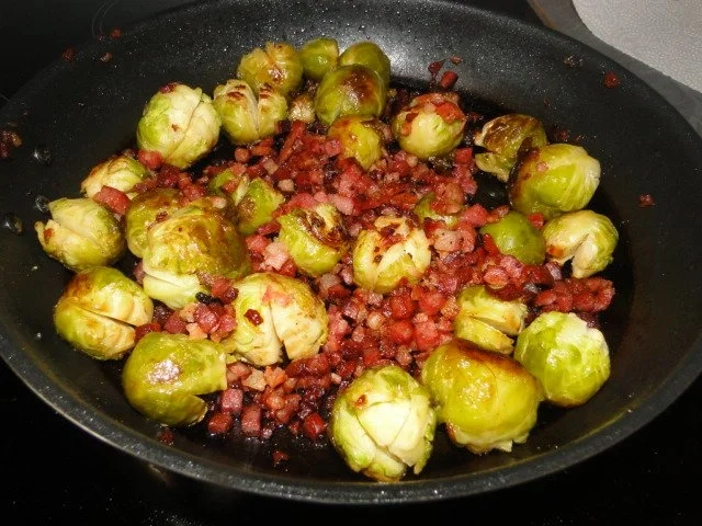 Rosenkohlauflauf gratiniert mit heller Zitronensauce, mächtig, kräftig - Rezept - Bild Nr. 6