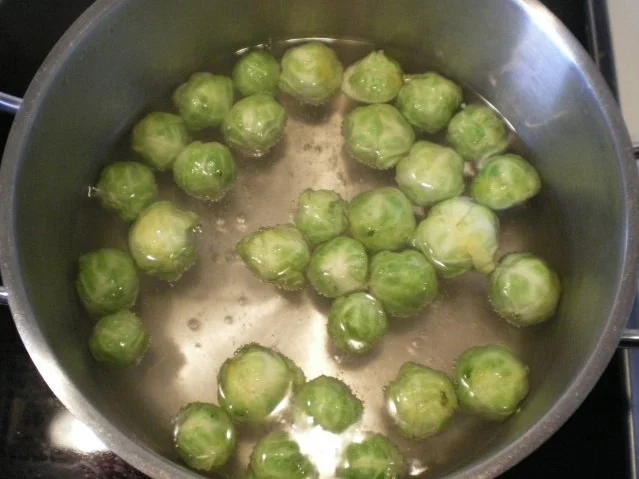 Rosenkohl Pfanne mit Speck und Gemüse - Rezept - Bild Nr. 4