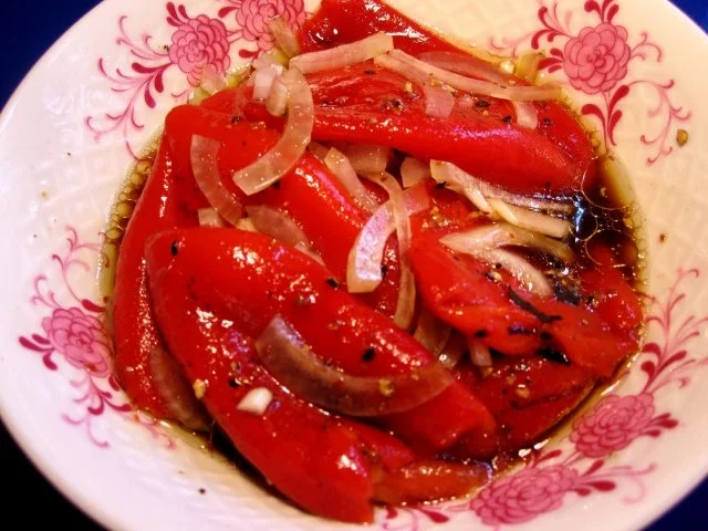 Rezept: Gegrillte rote Spitzpaprika - Pimientos del Piquillo Bild Nr. 4 Gegrillte rote Spitzpaprika - Pimientos del Piquillo - Rezept - Bild Nr. 4