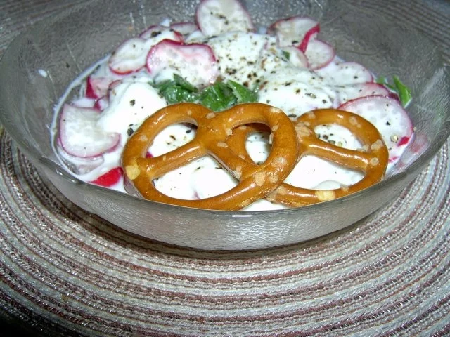 Rezept: Radieschen-Salat Bild Nr. 2 Radieschen-Salat - Rezept - Bild Nr. 2