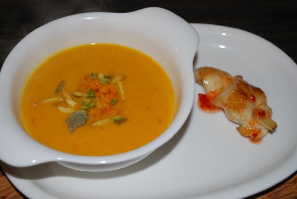 Pikante Kürbis-Kokos-Suppe - Rezept mit Bild - kochbar.de