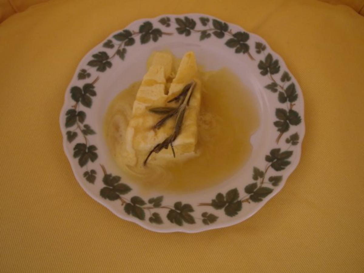 Rosmarin-Honig-Parfait mit Moscato - Rezept