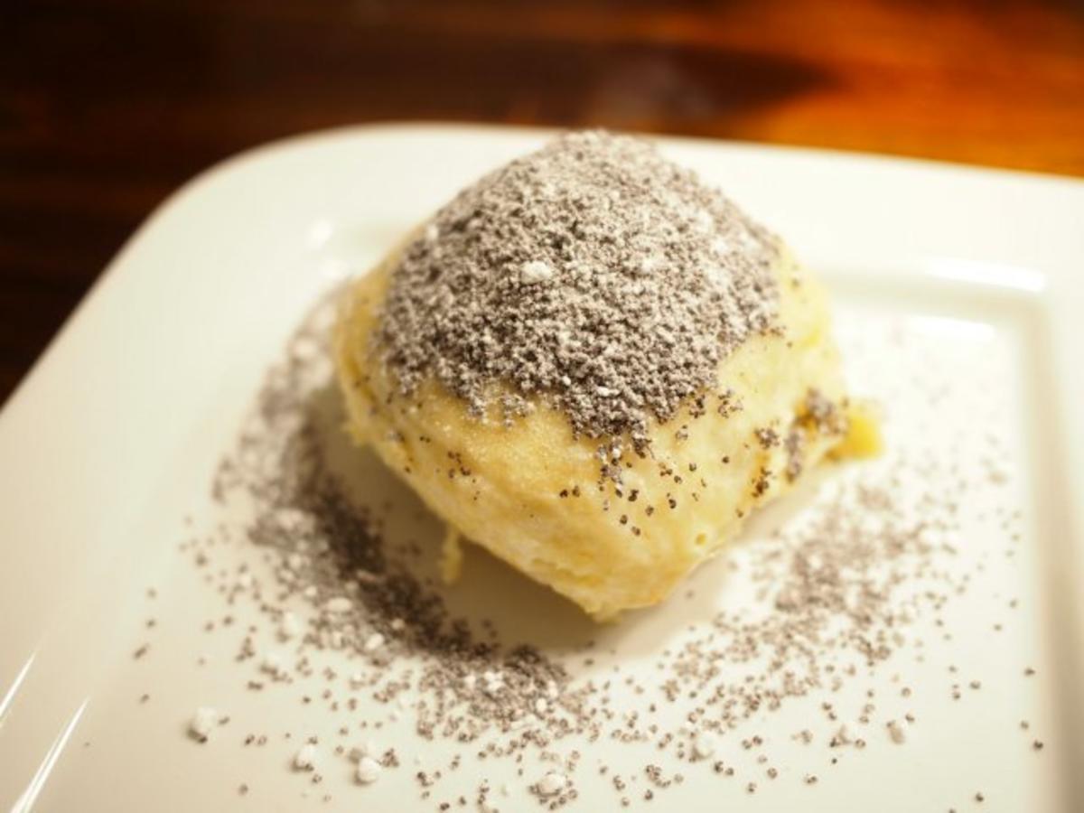 Germknödel mit Powidlfüllung - Rezept von ninschie