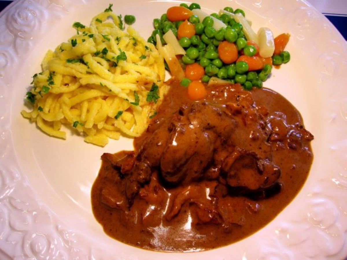 Wild: Hase in Pfifferlingssoße - Rezept By mimi