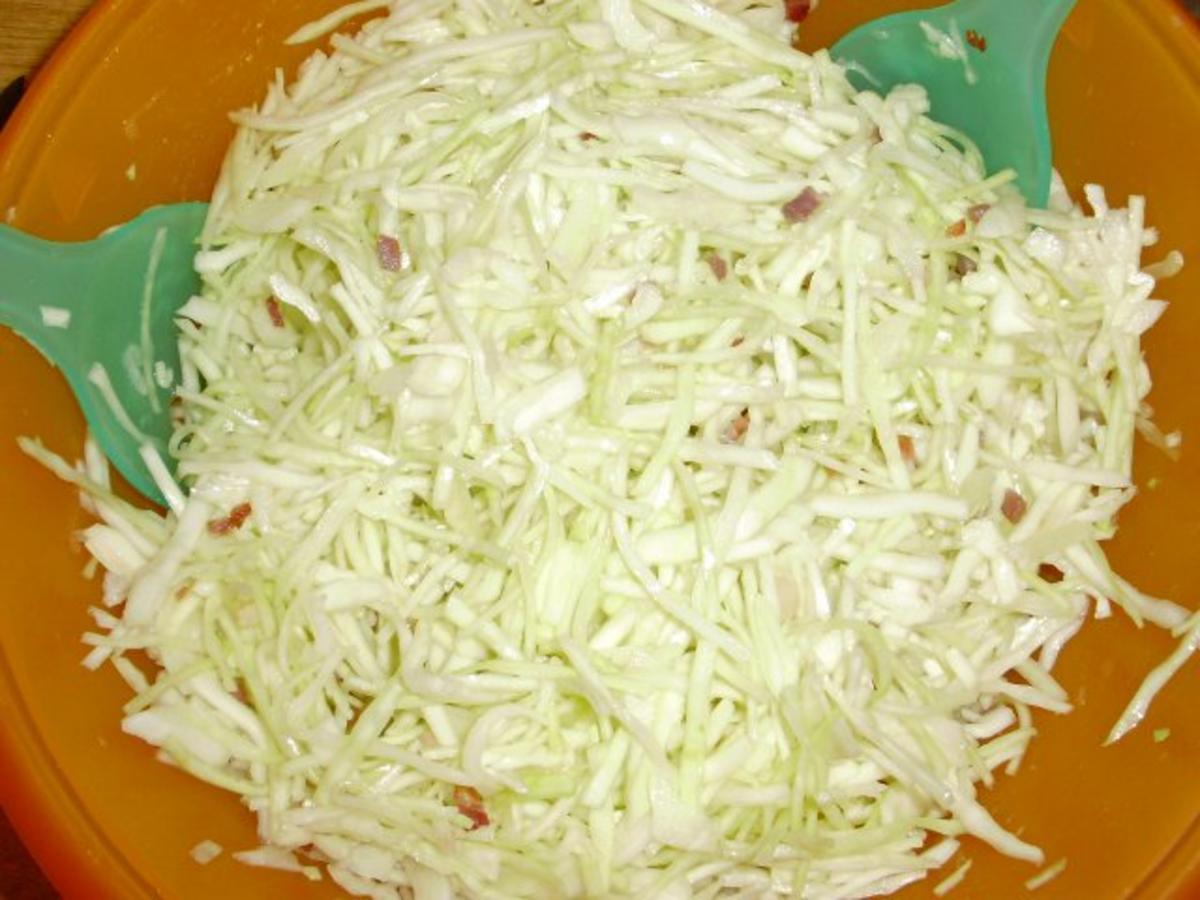 Krautsalat mit Speck - Rezept