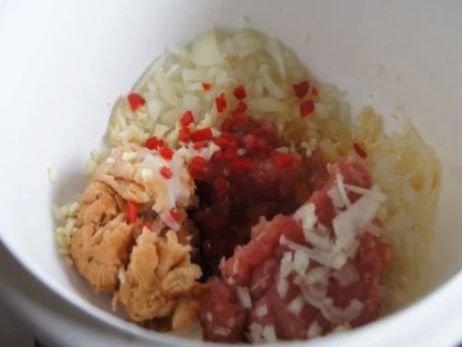 Rezept: Buletten mit Rahmchampignons und Kürbis-Kartoffelstampf Bild Nr. 3 Buletten mit Rahmchampignons und Kürbis-Kartoffelstampf - Rezept - Bild Nr. 3