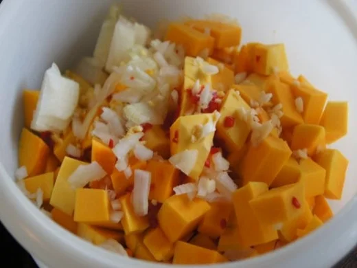 Rezept: Butternut-Kürbissuppe Bild Nr. 3 Butternut-Kürbissuppe - Rezept - Bild Nr. 3