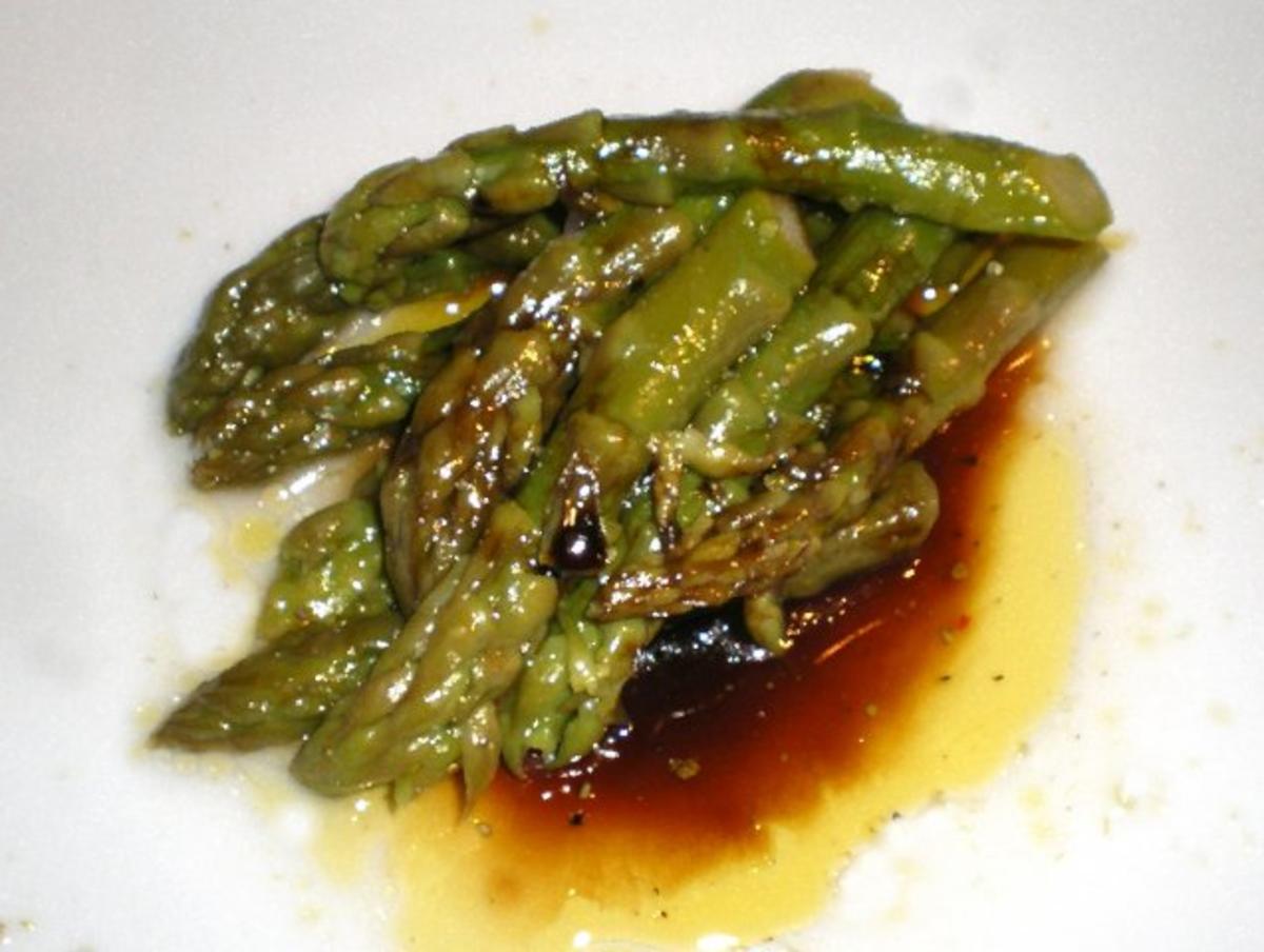Spargel Salat mit Soja-Chili-Essig-Öl Dressing - Rezept - Bild Nr. 5