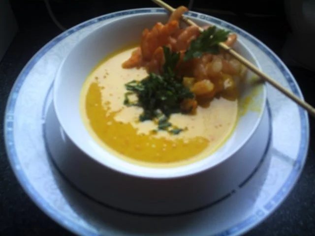 Rezept: Karotten-Coco-Creme-Suppe mit Garnelen Bild Nr. 2 Karotten-Coco-Creme-Suppe mit Garnelen - Rezept - Bild Nr. 2