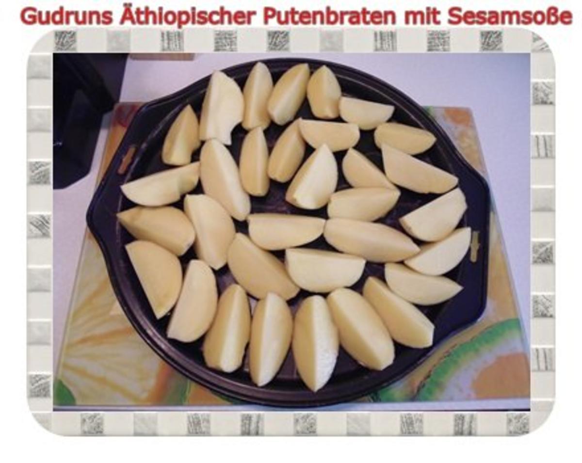 Geflügel: Äthiopischer Putenbraten mit Kartoffelspalten und Tomaten-Sesamsoße - Rezept - Bild Nr. 10