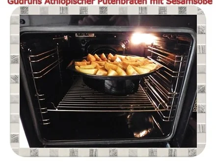 Geflügel: Äthiopischer Putenbraten mit Kartoffelspalten und Tomaten-Sesamsoße - Rezept - Bild Nr. 16