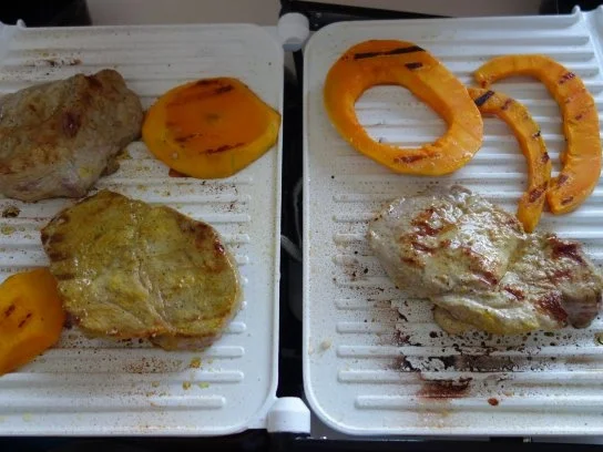 Schweinsschopf (-nacken) und Kürbis am Tischgrill - Rezept - Bild Nr. 6