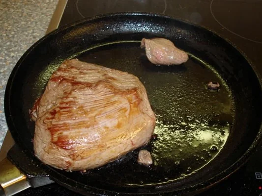 Rinderfilet mit Schoko-Chili-Sauce - Rezept - Bild Nr. 3