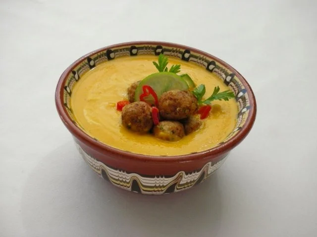 Kürbissuppe mit Pilz-Bällchen - Rezept