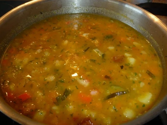 Butternut-Kürbis mit Zucchini, Kartoffeln und Speck - Rezept